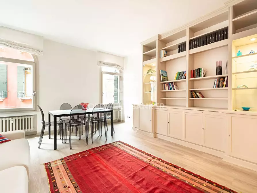 Immagine 2 di Appartamento in vendita  in Sestiere San Polo 2534 a Venezia