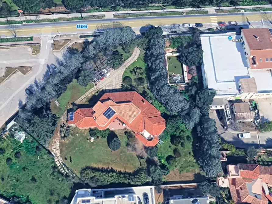 Immagine 3 di Palazzo in vendita  in VIA VITTORIO VENETO 63 a Olbia