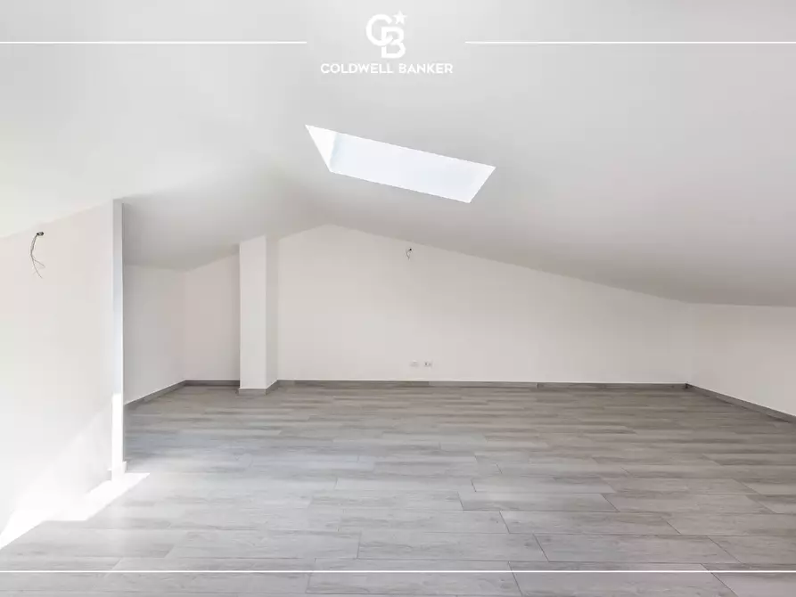 Immagine 10 di Appartamento in vendita  in Via Palaverta 69 a Marino