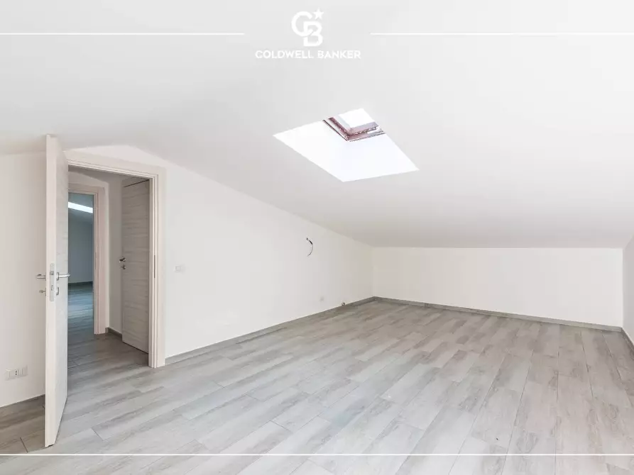 Immagine 12 di Appartamento in vendita  in Via Palaverta 69 a Marino