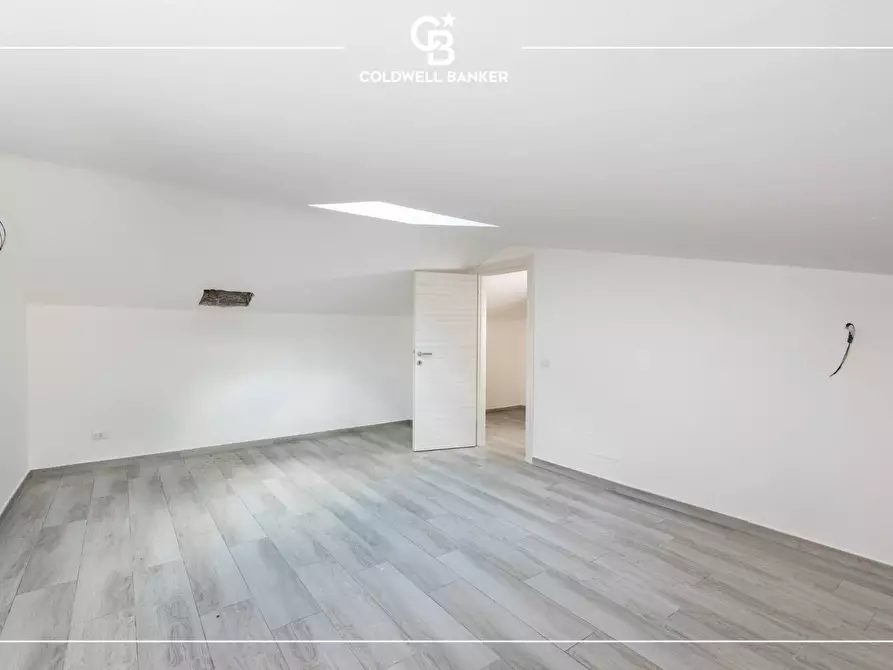 Immagine 13 di Appartamento in vendita  in Via Palaverta 69 a Marino