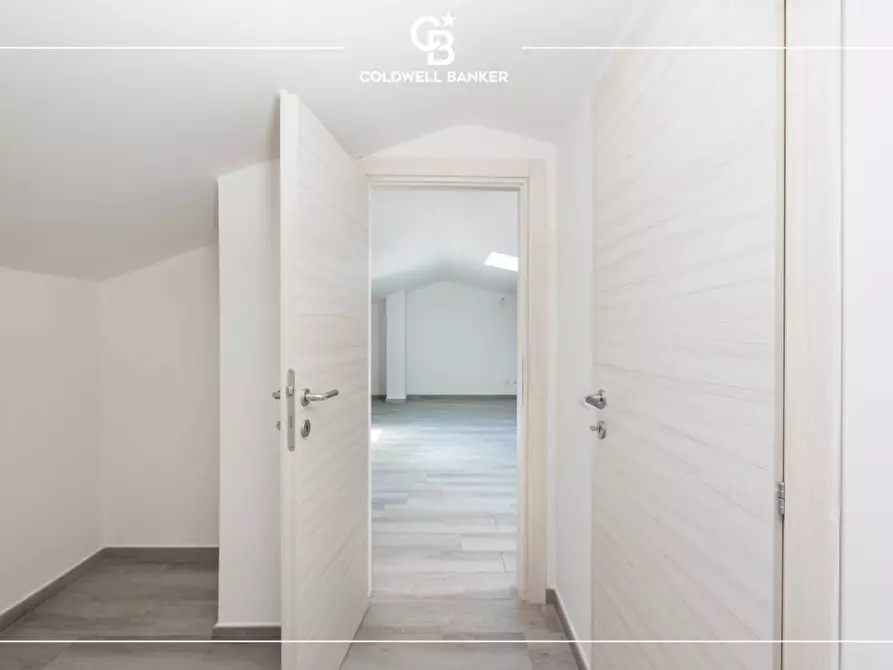 Immagine 14 di Appartamento in vendita  in Via Palaverta 69 a Marino