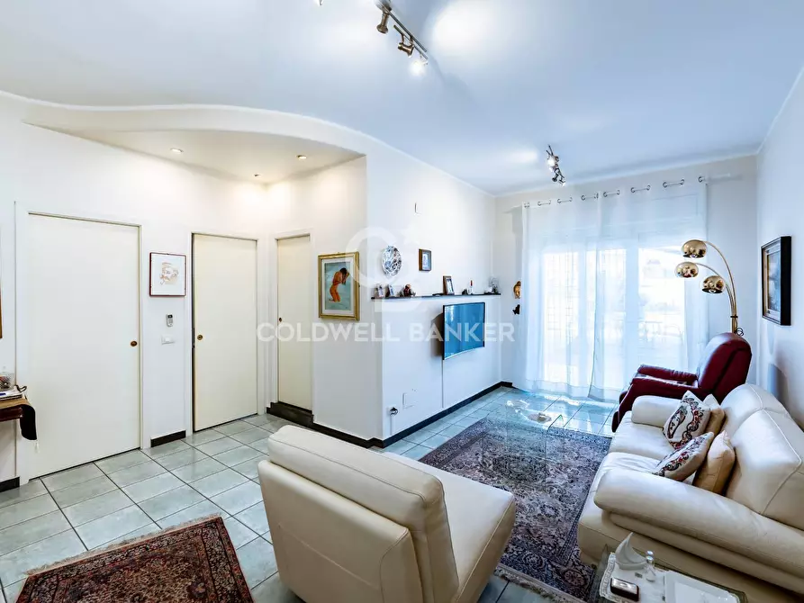 Immagine 2 di Appartamento in vendita  in Via Litteri 51 a Aci Castello