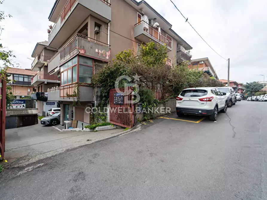 Immagine 35 di Appartamento in vendita  in Via San Gregorio 6 a Gravina Di Catania