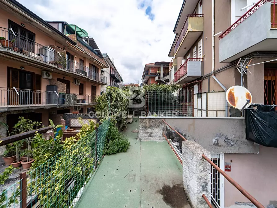 Immagine 27 di Appartamento in vendita  in Via San Gregorio 6 a Gravina Di Catania