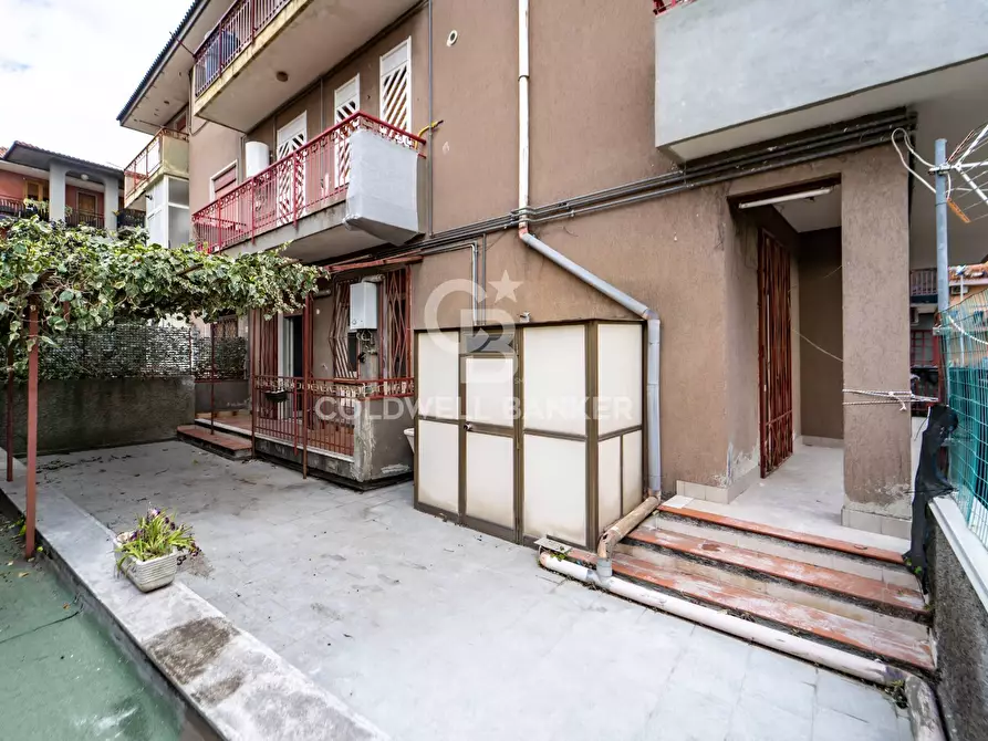 Immagine 30 di Appartamento in vendita  in Via San Gregorio 6 a Gravina Di Catania