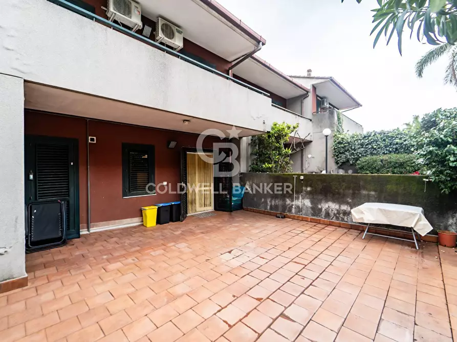 Immagine 1 di Villetta a schiera in vendita  in Via Giacomo Leopardi 12A-18 a Aci Sant'antonio