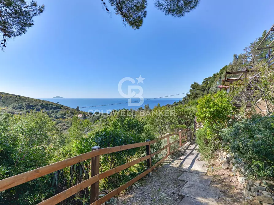 Immagine 27 di Appartamento in vendita  in Via Fonza a Campo Nell'elba