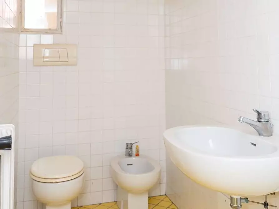 Immagine 24 di Appartamento in vendita  in Via Portacatena 24 a Salerno