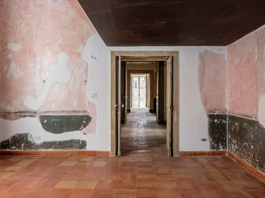 Immagine 18 di Appartamento in vendita  in Via Portacatena 24 a Salerno