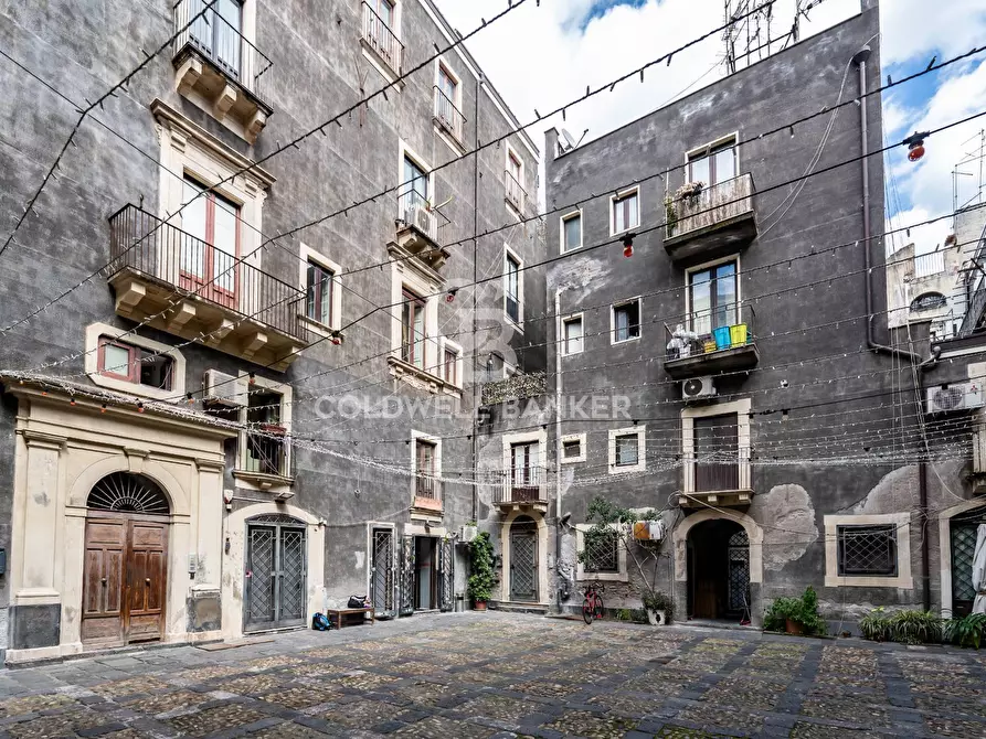 Immagine 6 di Appartamento in vendita  in via Montesano 5 a Catania