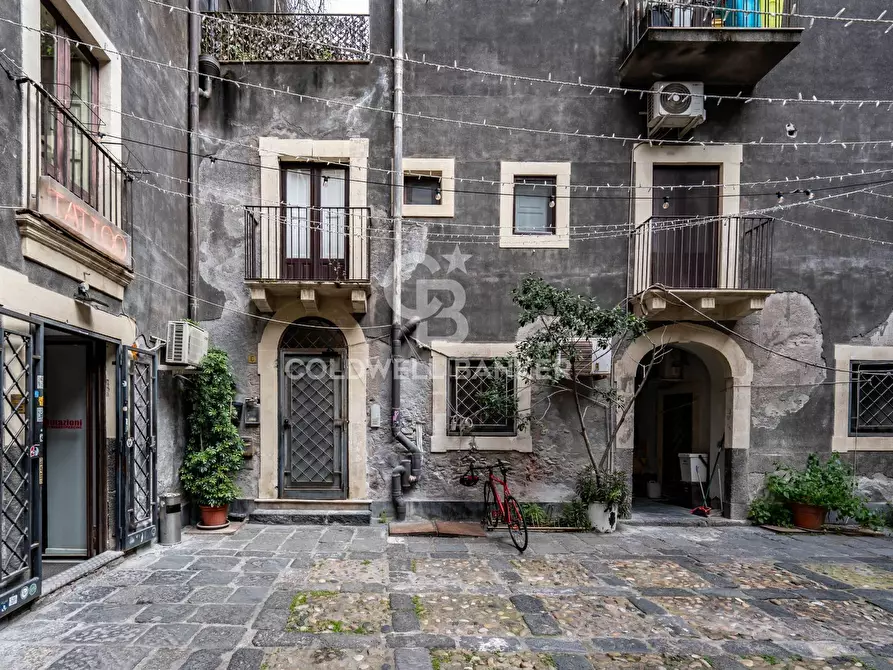 Immagine 8 di Appartamento in vendita  in via Montesano 5 a Catania