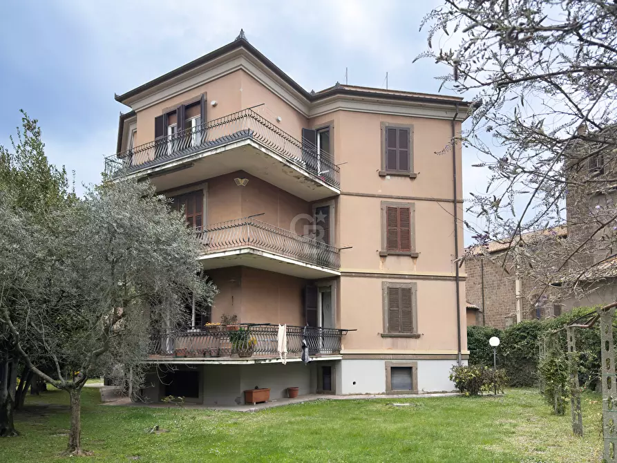 Immagine 58 di Appartamento in vendita  in via Lorenzo da Viterbo a Viterbo