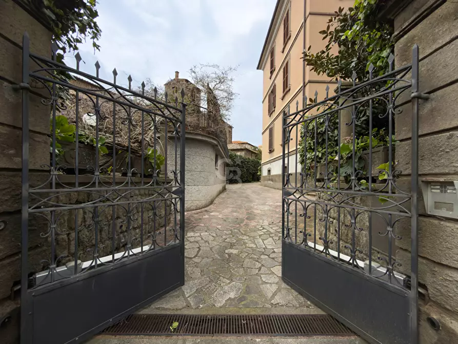 Immagine 59 di Appartamento in vendita  in via Lorenzo da Viterbo a Viterbo