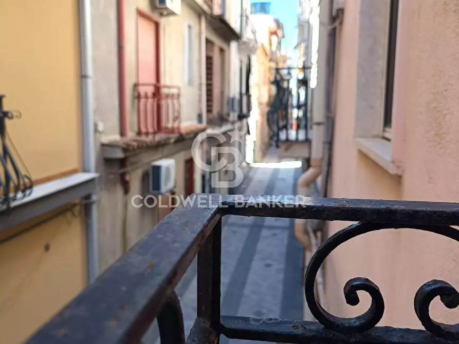 Immagine 1 di Casa semindipendente in vendita  in Via Roma 55 a Letojanni