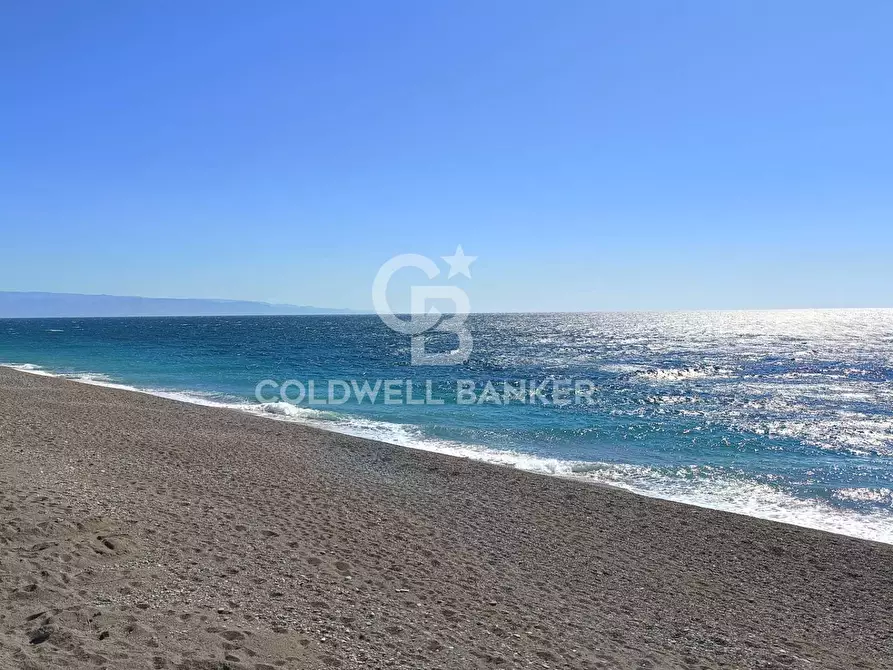 Immagine 19 di Casa semindipendente in vendita  in Via Roma 55 a Letojanni