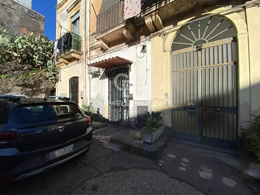 Immagine 3 di Appartamento in vendita  in Via Giovanni Reguleas 12 a Catania