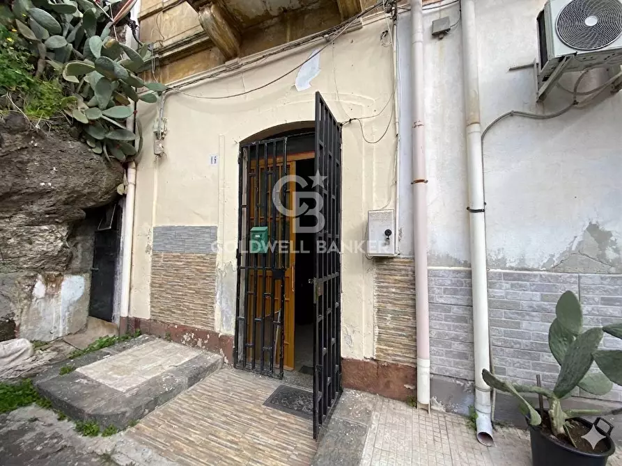 Immagine 3 di Appartamento in vendita  in Via Giovanni Reguleas 16 a Catania
