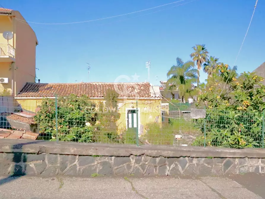 Immagine 4 di Terreno residenziale in vendita  in Via Fondi (Pozzillo) 29 a Acireale