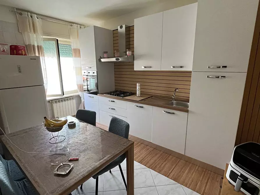 Immagine 3 di Appartamento in vendita  in Via Sant'antonio Abate a Napoli