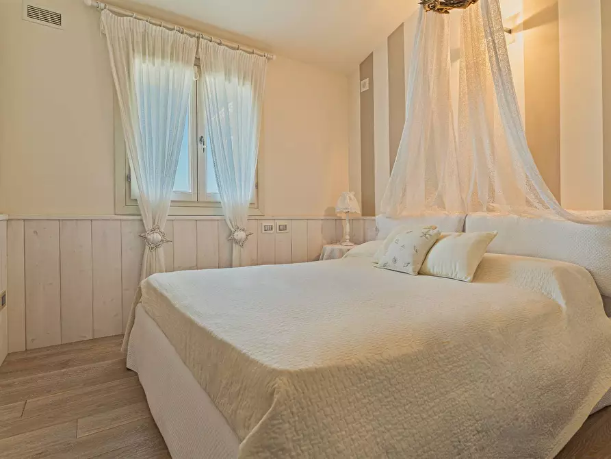 Immagine 13 di Villa in vendita  in Via Punta Saline 12/1 a Olbia