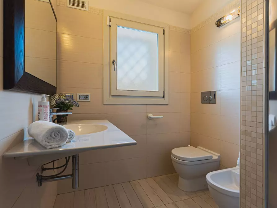 Immagine 18 di Villa in vendita  in Via Punta Saline 12/1 a Olbia