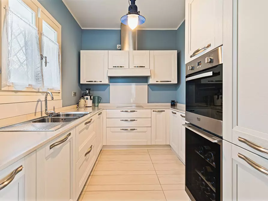 Immagine 10 di Villa in vendita  in Via Punta Saline 12/1 a Olbia