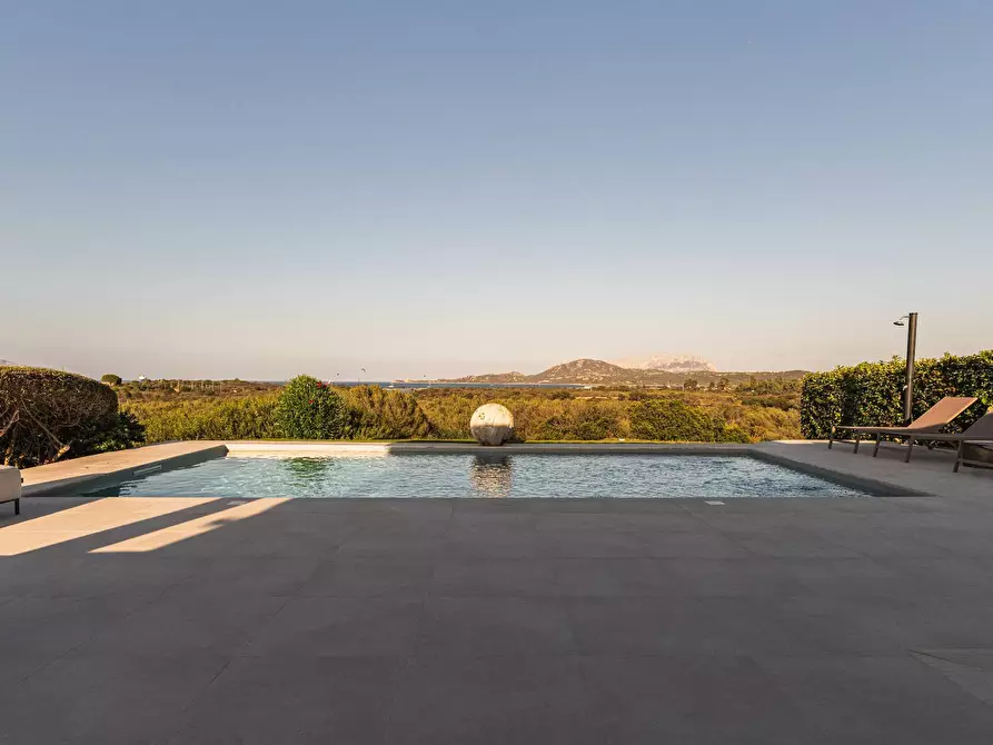 Immagine 22 di Villa in vendita  in Via Punta Saline 12/1 a Olbia