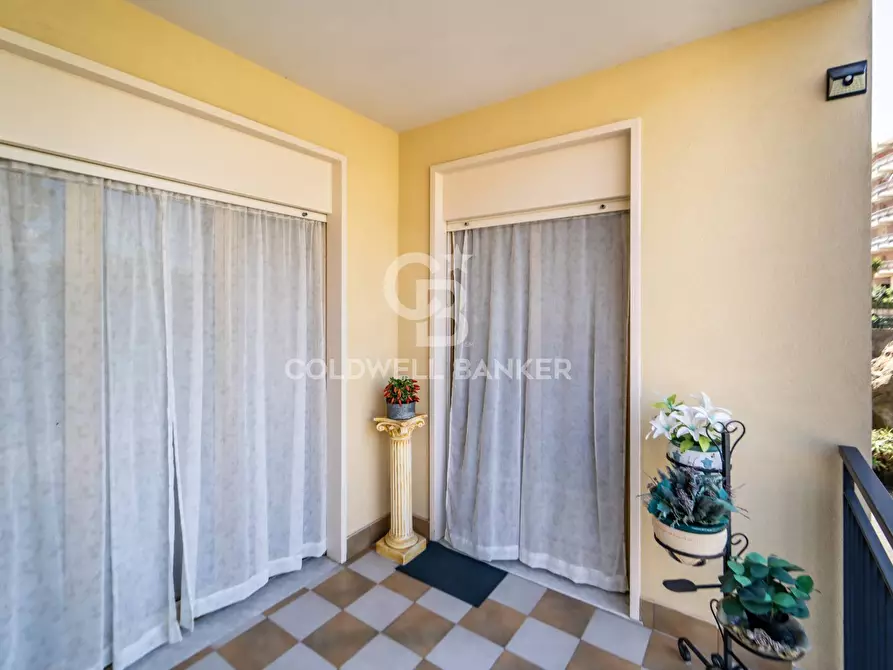 Immagine 10 di Appartamento in vendita  in Via Matteo Ragonisi, 7 a Acireale