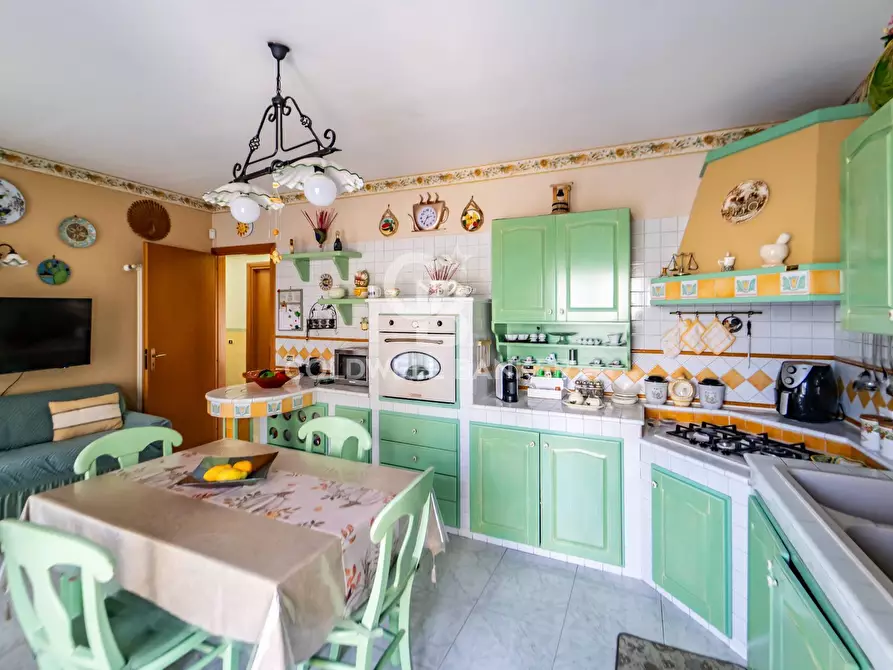 Immagine 24 di Appartamento in vendita  in Via Matteo Ragonisi, 7 a Acireale