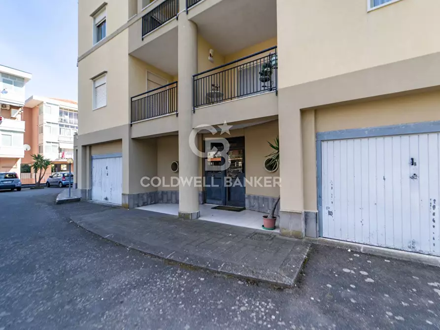 Immagine 41 di Appartamento in vendita  in Via Matteo Ragonisi, 7 a Acireale