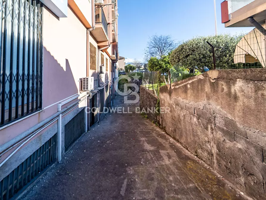Immagine 2 di Magazzino in vendita  in Viale Mario Rapisardi 504 a Catania