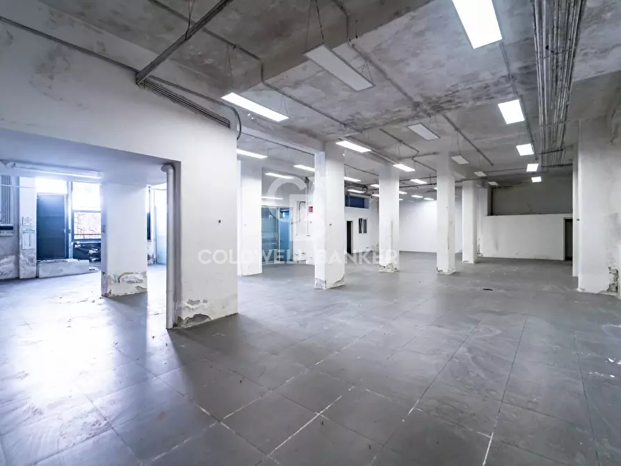 Immagine 4 di Magazzino in affitto  in Viale Mario Rapisardi a Catania