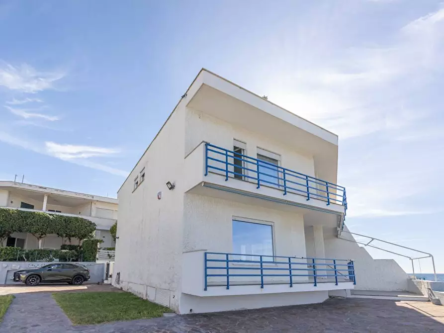 Immagine 10 di Villa in vendita  in Via Fabio Filzi a Santa Marinella