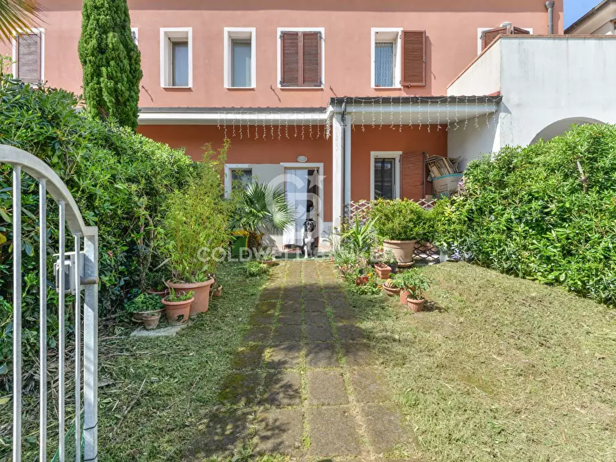 Immagine 6 di Appartamento in vendita  in Via per Portoferraio a Campo Nell'elba