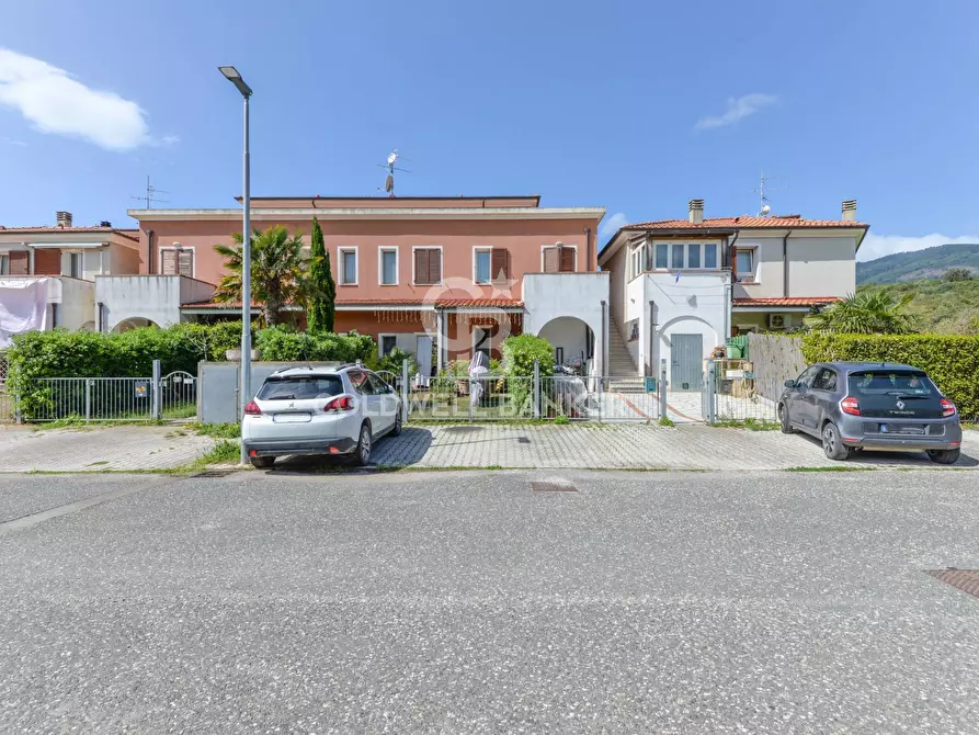 Immagine 19 di Appartamento in vendita  in Via per Portoferraio a Campo Nell'elba