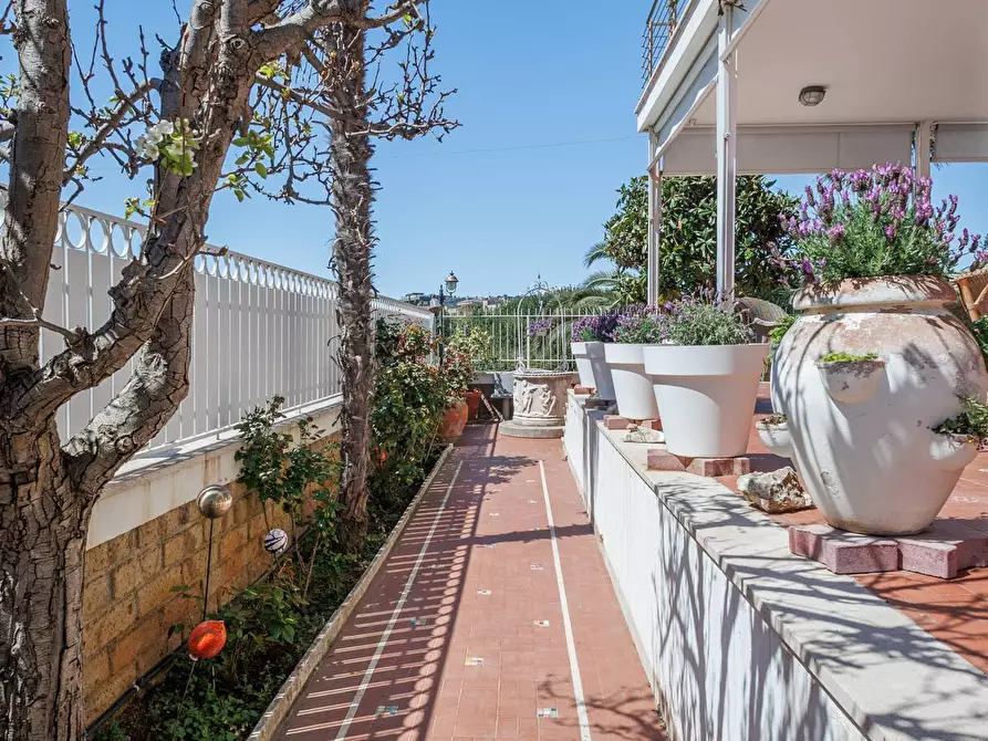 Immagine 4 di Villa in vendita  in Via Aurelia 136N a Santa Marinella