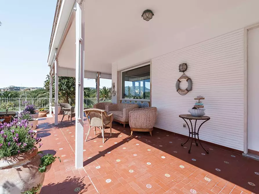 Immagine 6 di Villa in vendita  in Via Aurelia 136N a Santa Marinella