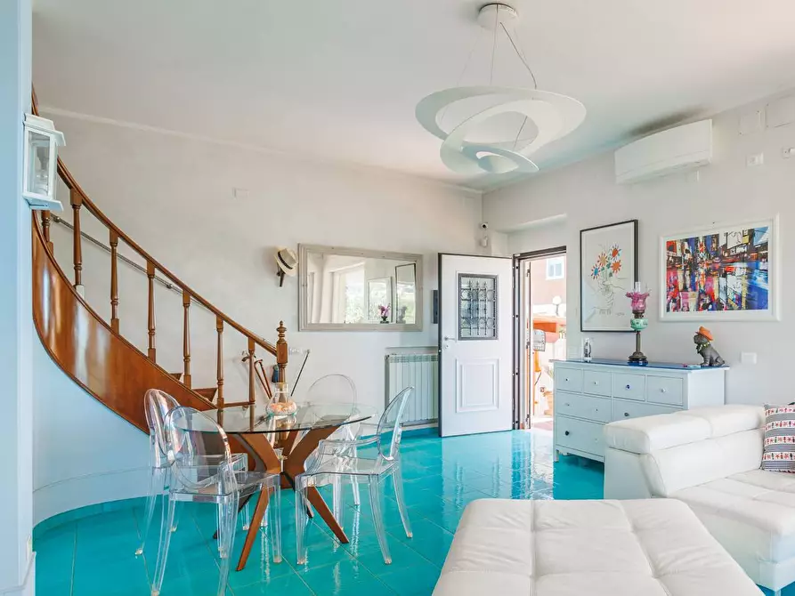 Immagine 16 di Villa in vendita  in Via Aurelia 136N a Santa Marinella