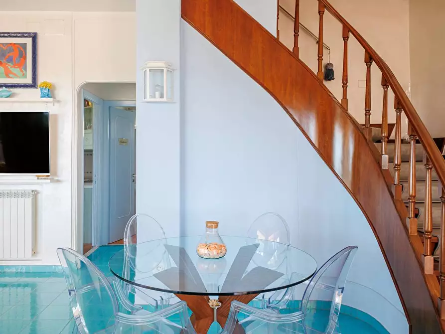 Immagine 18 di Villa in vendita  in Via Aurelia 136N a Santa Marinella