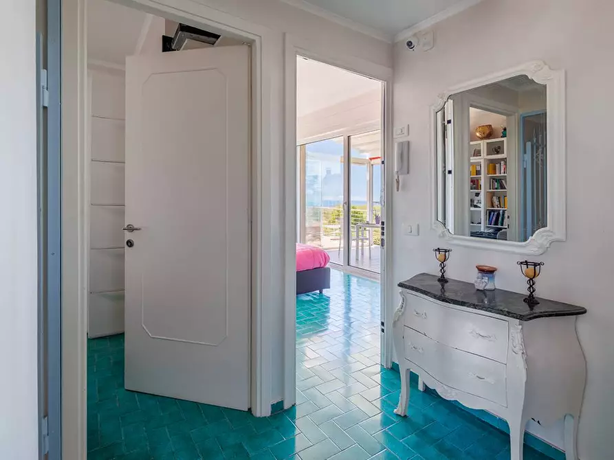 Immagine 25 di Villa in vendita  in Via Aurelia 136N a Santa Marinella