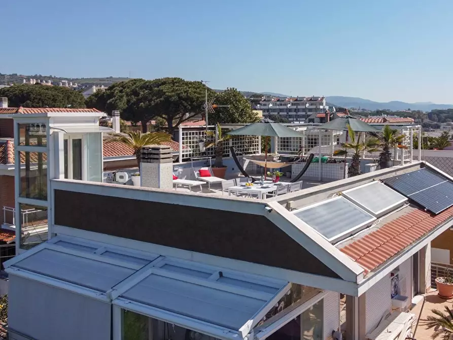 Immagine 63 di Villa in vendita  in Via Aurelia 136N a Santa Marinella