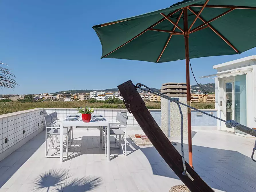 Immagine 70 di Villa in vendita  in Via Aurelia 136N a Santa Marinella