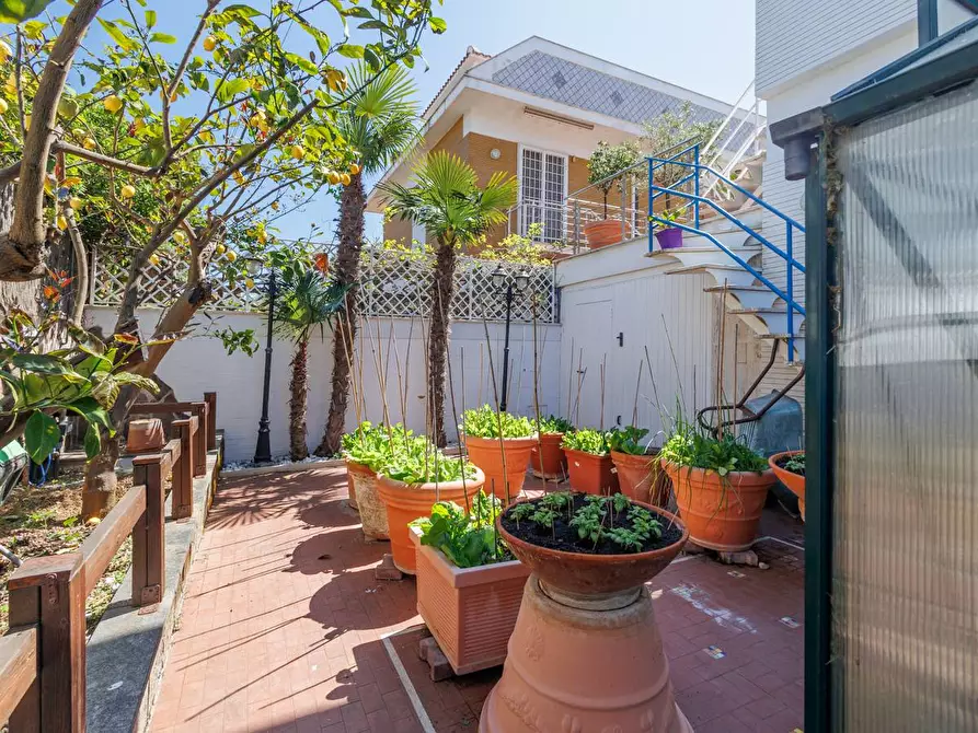 Immagine 78 di Villa in vendita  in Via Aurelia 136N a Santa Marinella