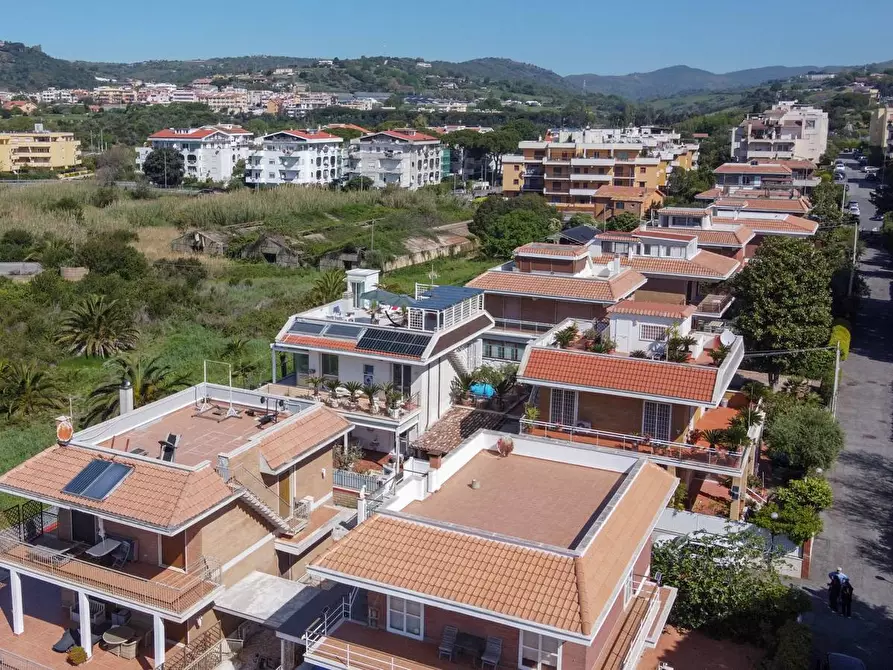 Immagine 83 di Villa in vendita  in Via Aurelia 136N a Santa Marinella