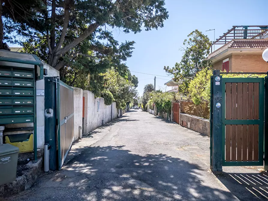 Immagine 89 di Villa in vendita  in Via Aurelia 136N a Santa Marinella