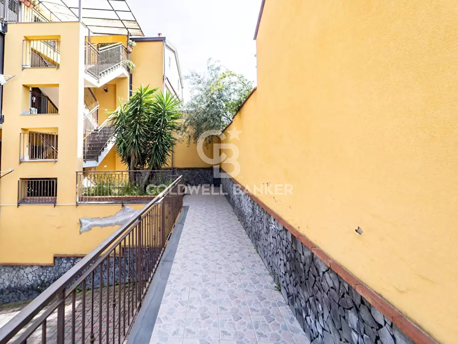 Immagine 3 di Appartamento in vendita  in Via Santa Maria dei Monti 12 a Mascalucia