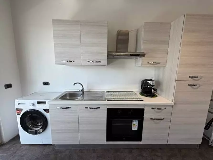 Immagine 6 di Appartamento in vendita  in via parigi a Olbia