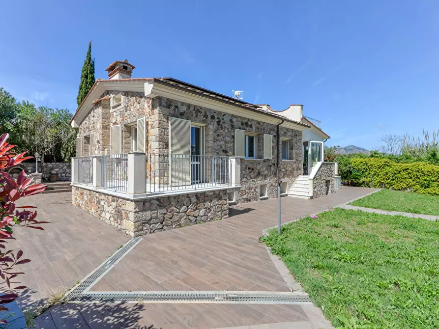 Immagine 2 di Villa in vendita  in Località Donnuccia a Capoliveri