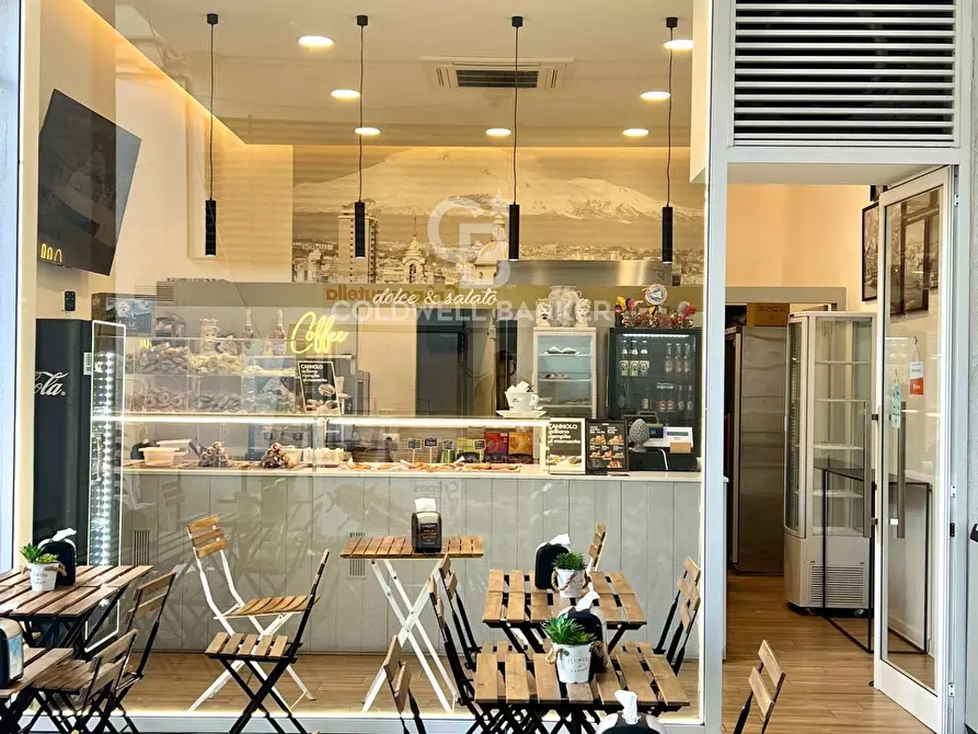 Immagine 2 di Attività commerciale in vendita  in viale latini 21 a Riccione